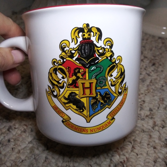 3/$18 Harry Potter Hogwarts Crest & "Never Tickle A Sleeping Dragon" Coffee Mug - Picture 2 of 8